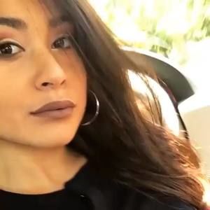 Meet your Posher, Alejandra